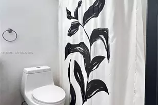 444 NE 30th St, Miami, FL 33137 - Photo 8