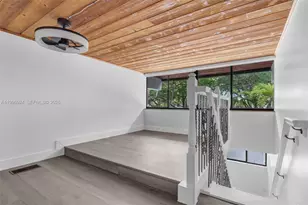 6448 Windmill Gate Rd, Miami Lakes, FL 33014 - Photo 14