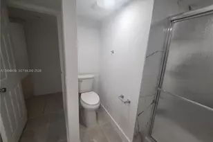 1275 W 35th St, Hialeah, FL 33012 - Photo 24