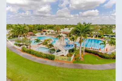 1877 Aspen Ln, Weston, FL 33327 - Photo 18