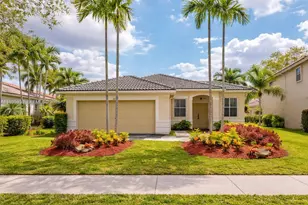 1877 Aspen Ln, Weston, FL 33327 - Photo 1
