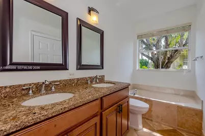 1877 Aspen Ln, Weston, FL 33327 - Photo 12