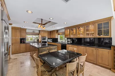 8450 SW 74th Ter, Miami, FL 33143 - Photo 12