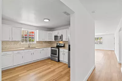 361 E 39th St #1, Hialeah, FL 33013 - Photo 16