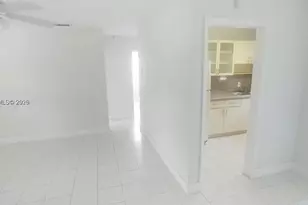 2530 NW 152nd St, Miami Gardens, FL 33054 - Photo 10