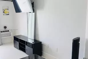 7904 West Dr, North Bay Village, FL 33141 - Photo 8