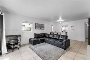 8500 SW 109th Ave, Miami, FL 33173 - Photo 4