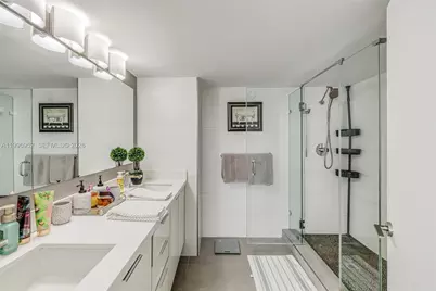10275 Collins Ave #722, Bal Harbour, FL 33154 - Photo 12