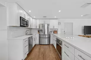 3050 NE 48th St, Fort Lauderdale, FL 33308 - Photo 1