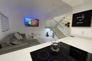 325 NW 19th Ln, Miami, FL 33136 - Photo 4