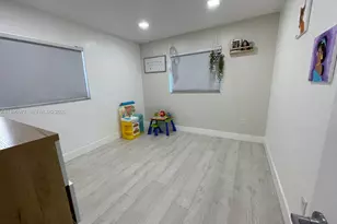325 NW 19th Ln, Miami, FL 33136 - Photo 22