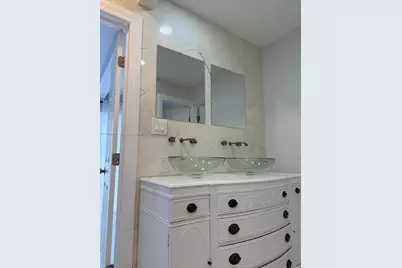 [Address not provided], Hollywood, FL 33020 - Photo 4