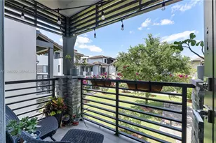 8424 NW 51st Terrace, Doral, FL 33166 - Photo 10