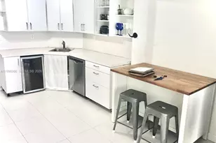 1430 Brickell Bay Dr, Miami, FL 33131 - Photo 6