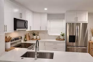 2980 Riverside Dr, Coral Springs, FL 33065 - Photo 2