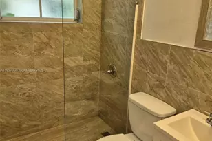 1021 Euclid Ave, Miami Beach, FL 33139 - Photo 12