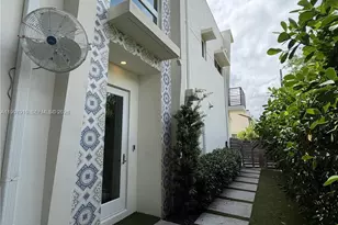 540 SW 6th Ave, Fort Lauderdale, FL 33315 - Photo 2