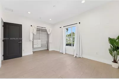 1126 NE 16th Ct, Fort Lauderdale, FL 33305 - Photo 12