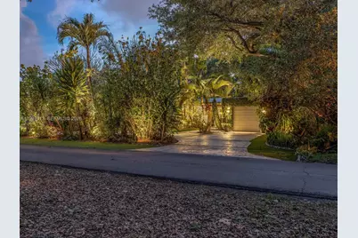 11932 NE 8th Avenue, Biscayne Park, FL 33161 - Photo 68