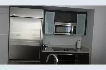 55 SE 6th St #2310, Miami, FL 33131 - Photo 6