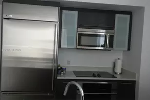 55 SE 6th St, Miami, FL 33131 - Photo 6