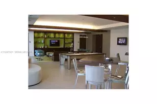 55 SE 6th St, Miami, FL 33131 - Photo 20