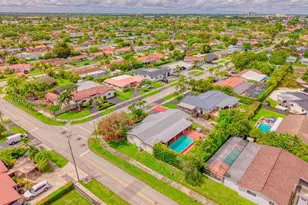 9961 SW 12th St, Miami, FL 33174 - Photo 42