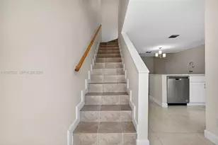 85 SW 3rd St, Pompano Beach, FL 33060 - Photo 6