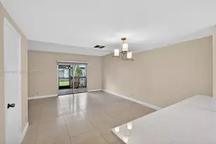 85 SW 3rd St, Pompano Beach, FL 33060 - Photo 12