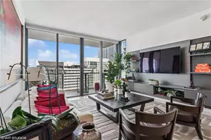 88 SW 7th St, Miami, FL 33130 - Photo 22