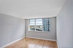 1865 79th Street Causeway, Miami Beach, FL 33141 - Photo 10