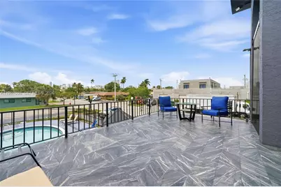 1100 NE 9th Ave #105, Fort Lauderdale, FL 33304 - Photo 12