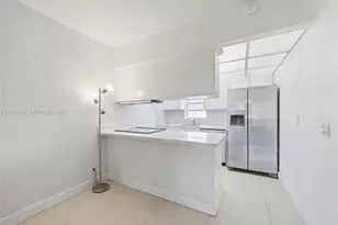 1100 NE 9th Ave, Fort Lauderdale, FL 33304 - Photo 4