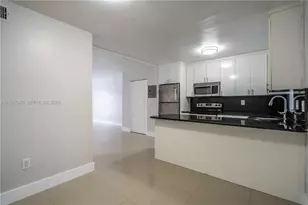 1986 Biarritz Dr, Miami Beach, FL 33141 - Photo 4