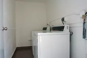 1986 Biarritz Dr, Miami Beach, FL 33141 - Photo 18