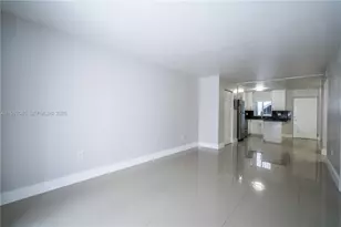 1986 Biarritz Dr, Miami Beach, FL 33141 - Photo 10