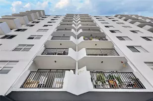 3703 NE 166th St, North Miami Beach, FL 33160 - Photo 16