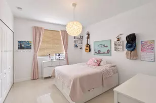 8968 NW 180th Terrace, Hialeah, FL 33018 - Photo 12