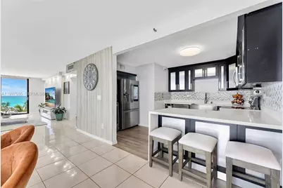 6061 Collins Ave #5F, Miami Beach, FL 33140 - Photo 4