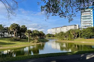 4200 Hillcrest Dr, Hollywood, FL 33021 - Photo 36