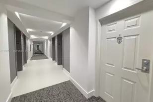 1155 Brickell Bay Dr, Miami, FL 33131 - Photo 26