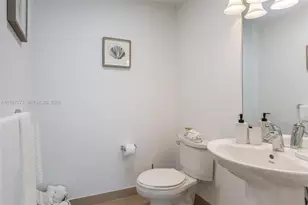 300 S Biscayne Blvd, Miami, FL 33131 - Photo 18