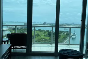 888 Biscayne Blvd, Miami, FL 33132 - Photo 10