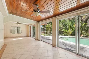 1611 NE 42nd Ct, Pompano Beach, FL 33064 - Photo 10