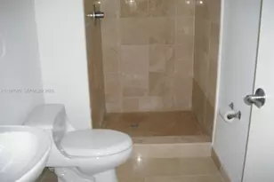 3330 NE 190th St, Aventura, FL 33180 - Photo 12