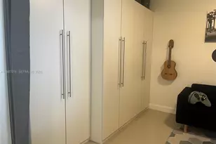 3330 NE 190th St, Aventura, FL 33180 - Photo 10