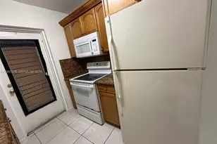 8704 NW 35th St, Coral Springs, FL 33065 - Photo 2