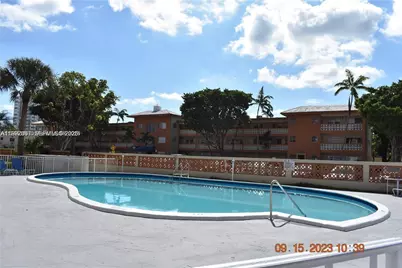 11855 NE 19th Dr #10, North Miami, FL 33181 - Photo 12