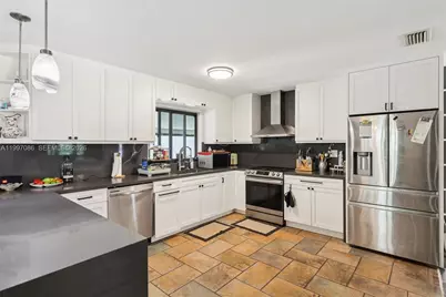 314 NE 85th St, El Portal, FL 33138 - Photo 14