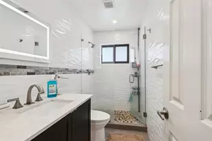 314 NE 85th St, El Portal, FL 33138 - Photo 16